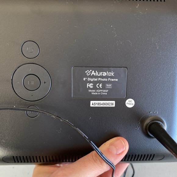 Digital photo frame - Picture 3 of 3